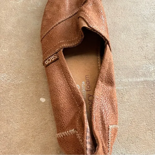 Skechers Tan Leather Loafers - Image 5