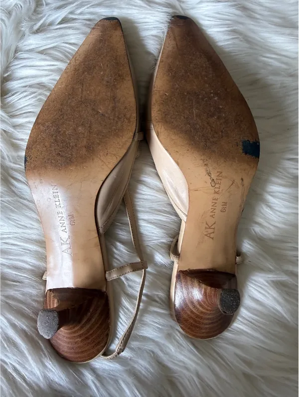 Anne Klein Beige Leather Slingback Heels Size 6.5M - Image 6