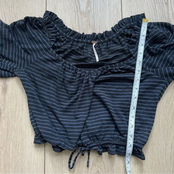 Free People Dorothy Cropped Top Peasant Style Black Blue Navy Stripe Size XS - Image 11