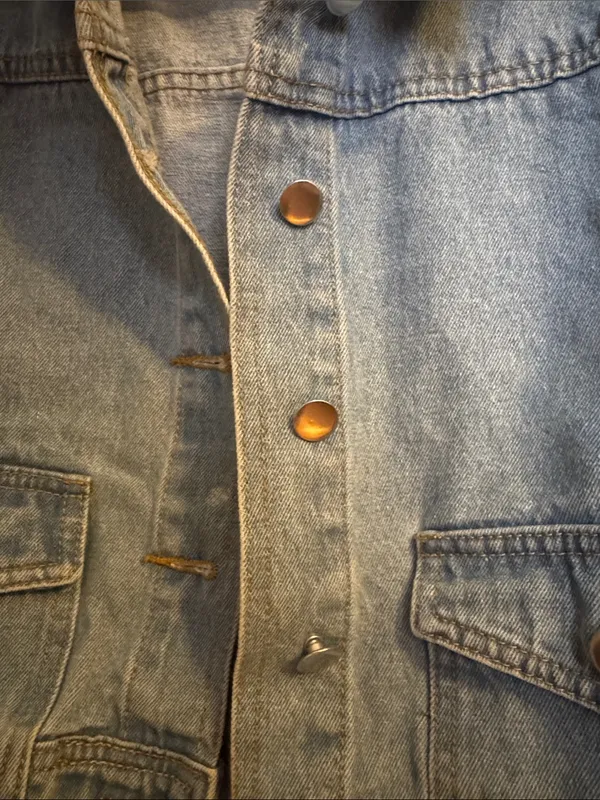 SHEIN Light Blue Cropped Denim Jacket - Image 4