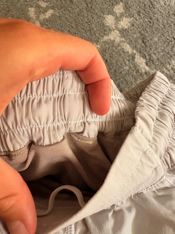 Lululemon Hotty Hot Shorts 2.5" - Image 2