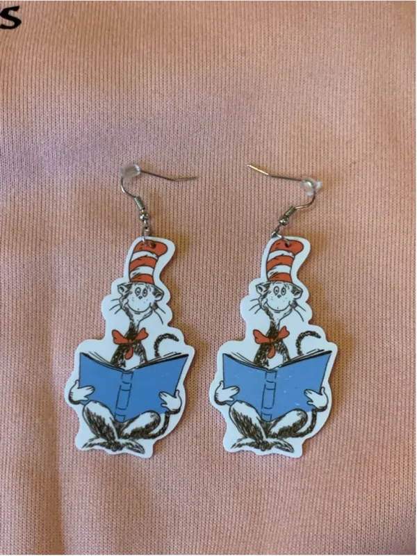 Shein sweatshirt XL Light Pink Dr. Seuss Cat in the Hat and set of earrings - Image 4
