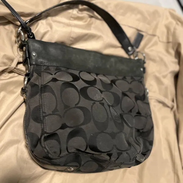 Coach Shoulder Bag - Image 8