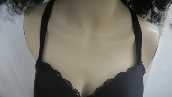 Victoria's Secret dream angels bras in black size 36DD. - Image 4