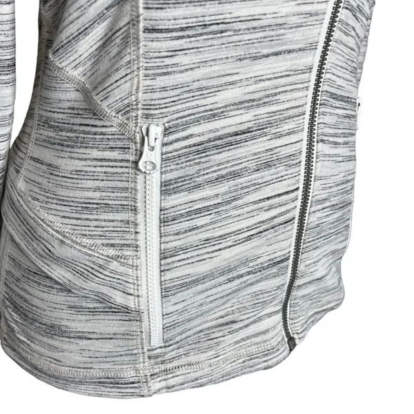 Lululemon Peplum Back Light Jacket Size 6 Gray - Image 8