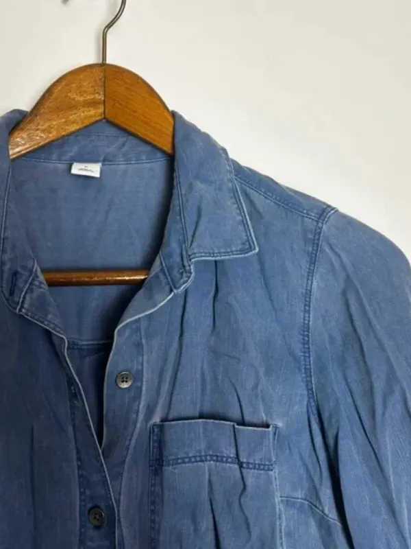 Old Navy Chambray Blue Classic Button-Front Long Sleeve Shirt - Image 2