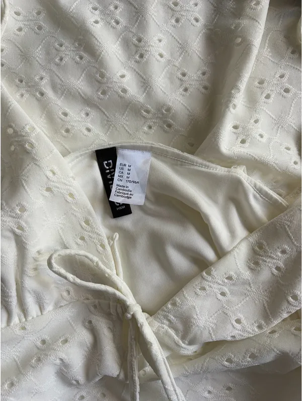 H&M Eyelet White Bow Mini Dress - Image 3