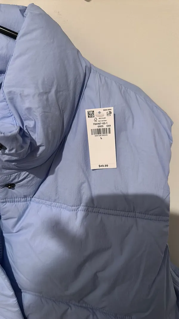 Old Navy Puffer Vest - Image 3