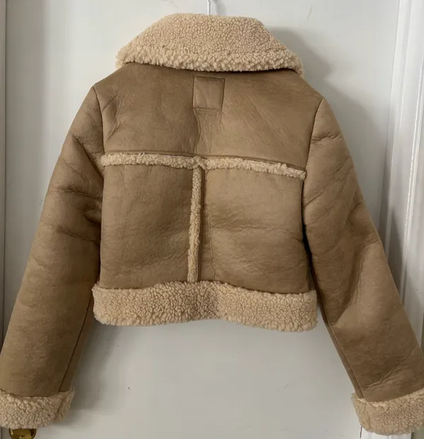 Abercrombie and fitch vegan suede Sherpa jacket - Image 6