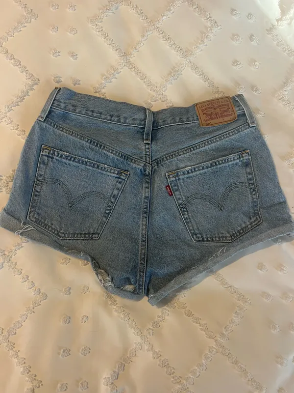 Levi’s 501 Jean Shorts - Image 2