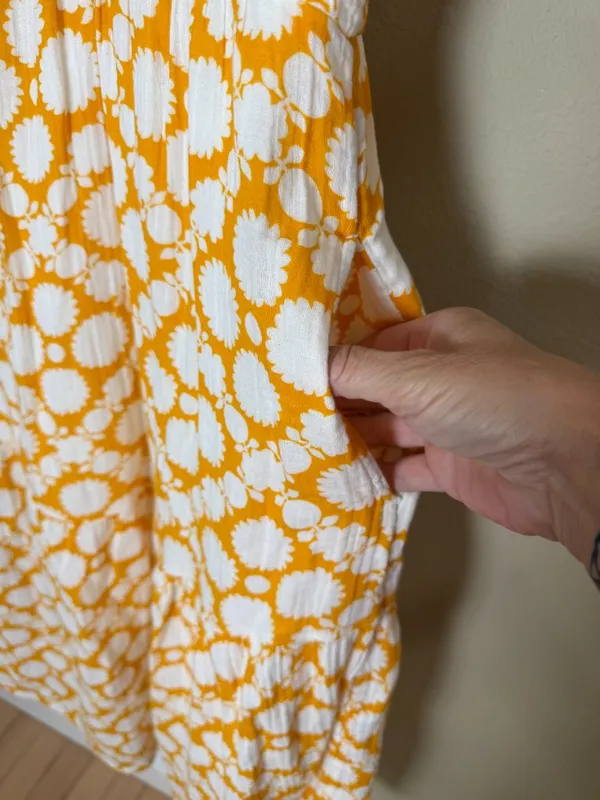 Time and Tru Women's Cotton Tiered Midi Dress in yellow and white Size XS 0-2 - Image 4