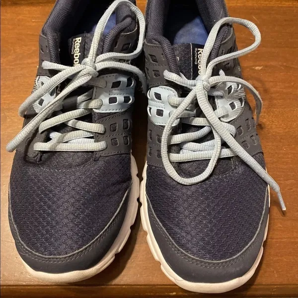 Reebok Women’s Running Shoes Blue Athletic Sneakers Size 8.5 Lightweight Trainer - Image 3