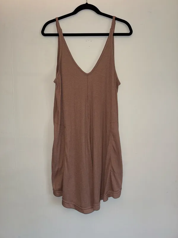 FREE PEOPLE BEACH Women’s clover mini dress ✨ - Image 3
