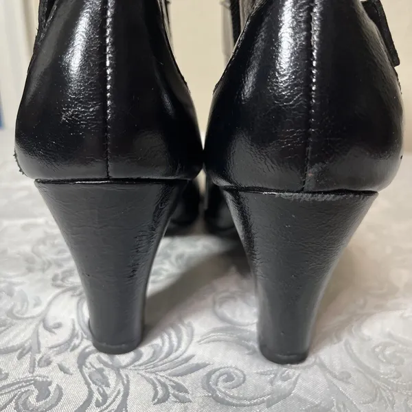 Aerosoles Alaska Black Leather Ankle Boots Heeled Buckle Bootie Womens 9.5 - Image 9
