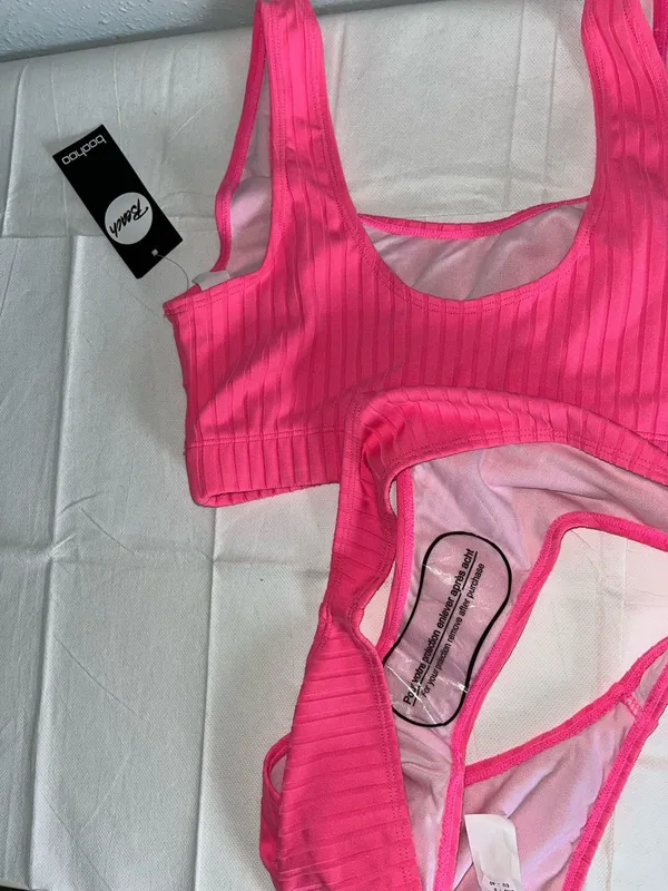 NWT Boohoo Pink Bikini Set - Image 3