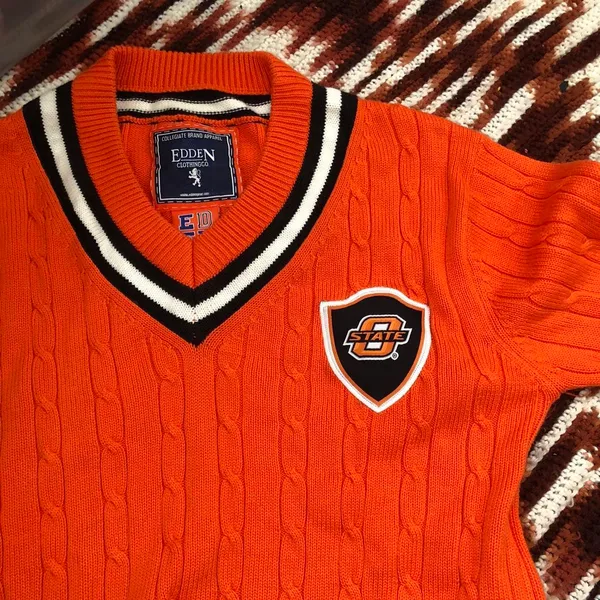 Oklahoma State University OSU Preppy Cable Knit Chunky V-Neck Sweater Collegiate Long Sleeve Orange White Sz L Measurement in pics - Image 2