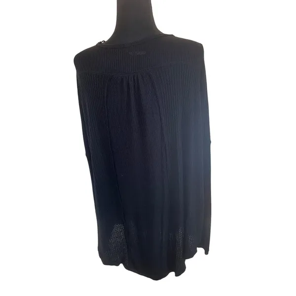 Black Leo Henley Waffle Knit - Image 6