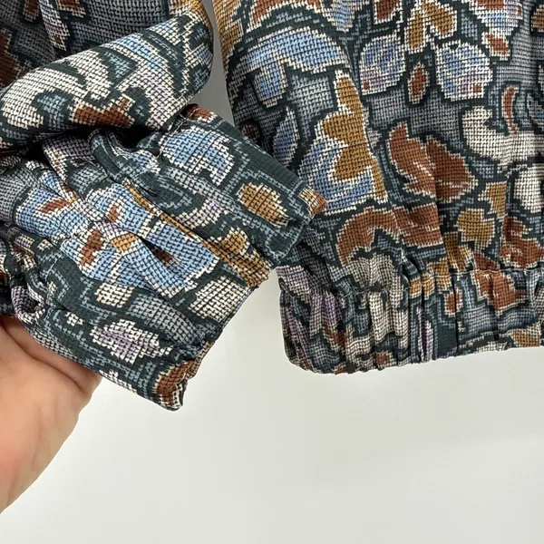 Ann Taylor Floral Mosaic Print Blouse Small Blue Brown Long Sleeve‎ Smocked Hem - Image 2
