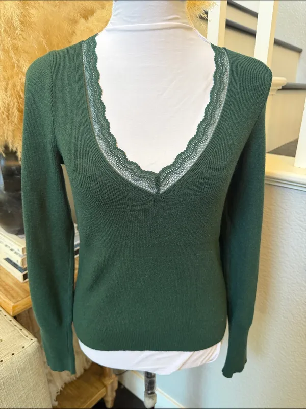 Anthropologie Scallop Lace-Trim Green Long Sleeve Ribbed Sweater Size Small - Image 3