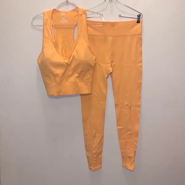 No Boundaries Juniors Seamless Tank Top and Leggings Set 2-Piece Peach Jelly - Image 3
