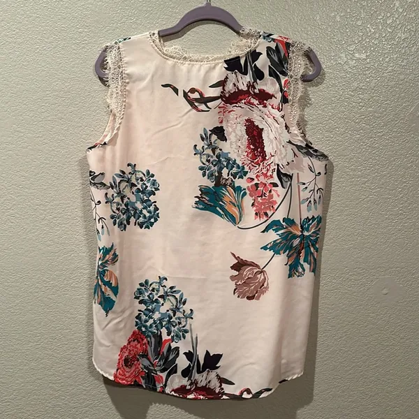 Pink Floral lace sleeve and neck top sz XL - Image 3