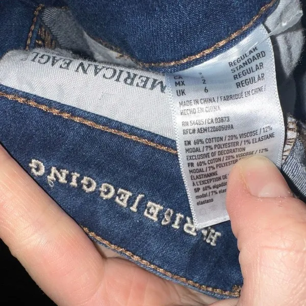 American Eagle distressed sz 2 destroyed hi-rise jeggings - Image 3