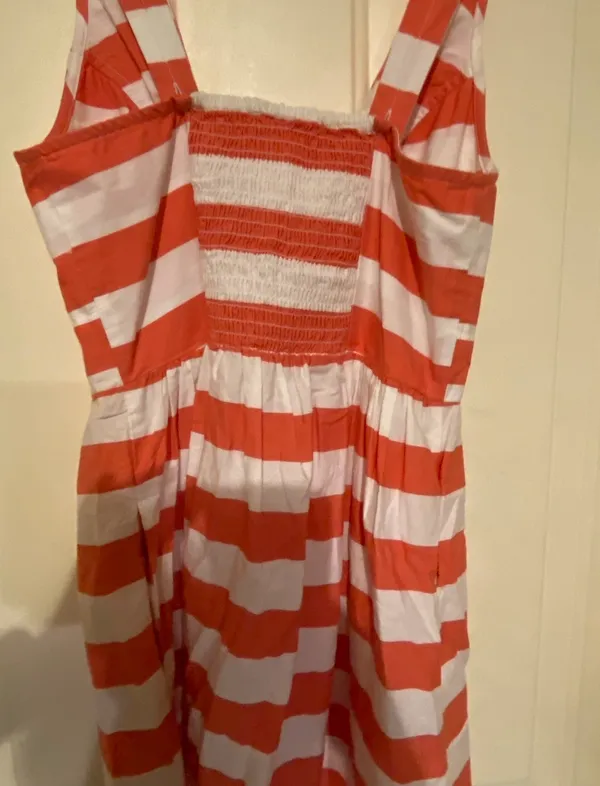 Junior Dress Size Size Medium Red Camel Coral/white - Image 4