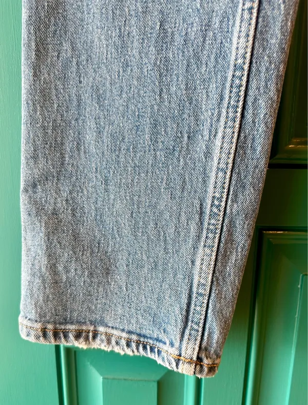 Abercrombie 90s Straight Ultra High Rise Criss Cross Waist Jeans Size 27 4 - Image 3