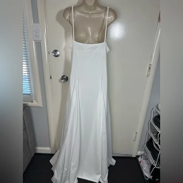 Elegant White Spaghetti Strap Maxi Dress Size XXL - Image 12