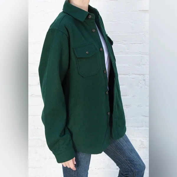 Brandy Melville Forest Green Quilted Shacket Jacket OS Oversized Button Front - Image 3