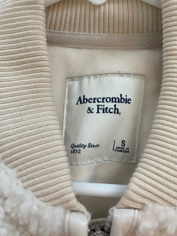 Abercrombie Sherpa Jacket - Image 3