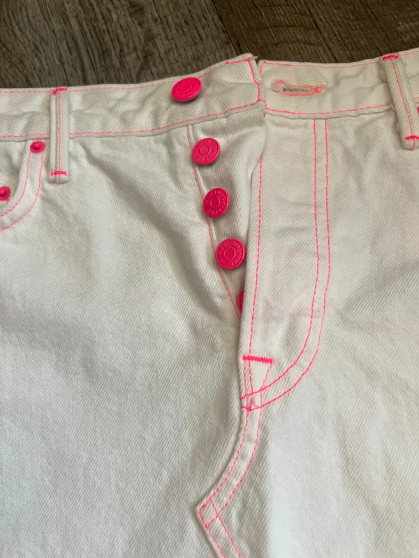 Grlfrnd white‎ jean shorts size 26 - Image 6