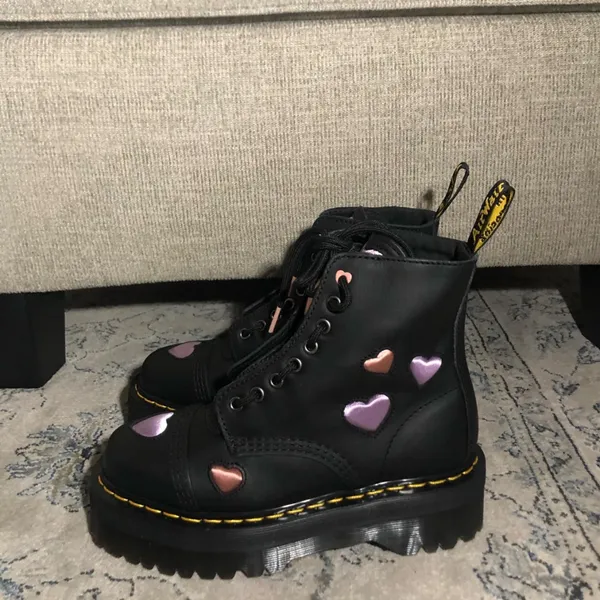 Dr. Martens Sinclair Heart Platform Boot - Image 5