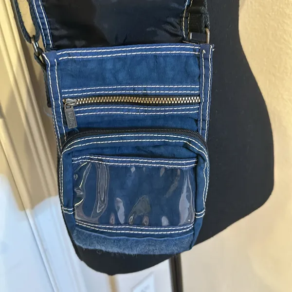 Kipling crossbody  or belt bag - Image 7