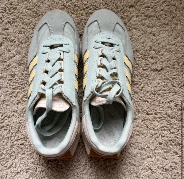 Women’s Adidas Retropy E5 Sneakers - Image 4