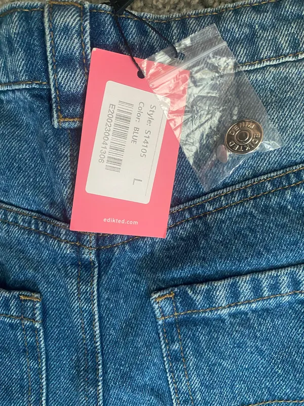 Edikted Jeans Low-Rise Raelynn Washed Large Women’s - Image 3
