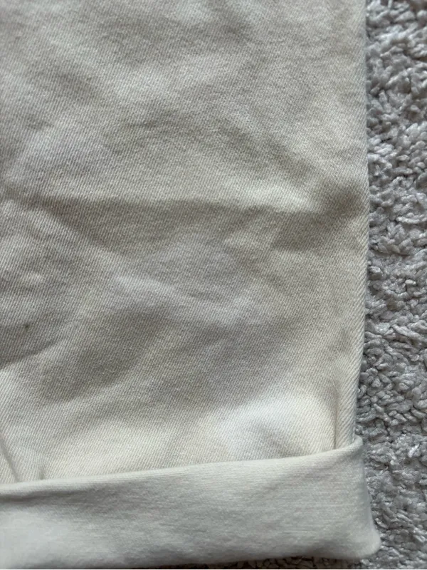 Aritzia Women’s Cargo Pants in Light Beige - Image 7