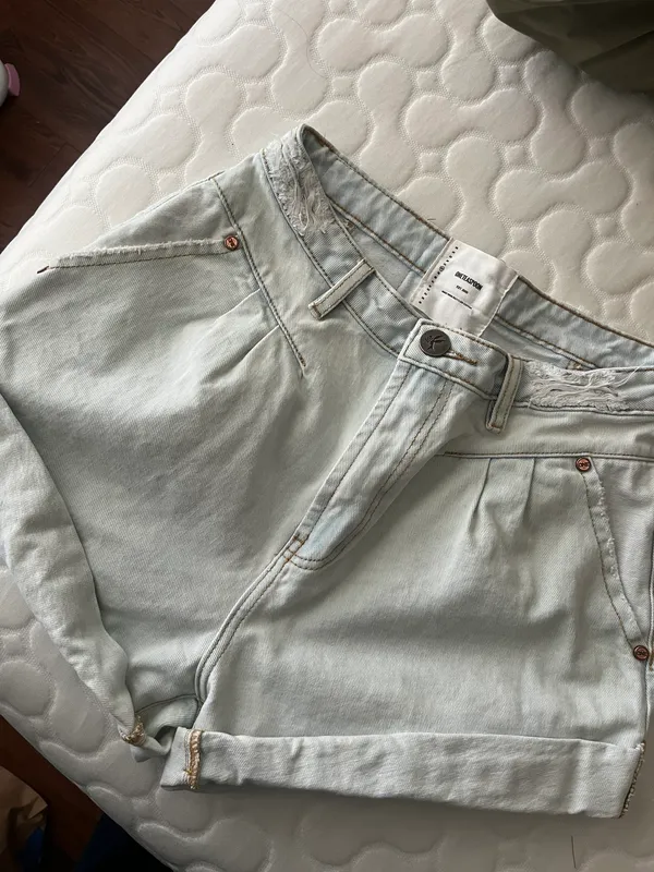 One Teaspoon Denim Shorts - Image 4
