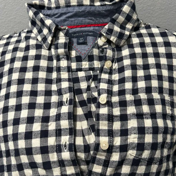 Tommy Hilfiger Navy and White Gingham Button-Down Cotton Shirt S NWOT - Image 5