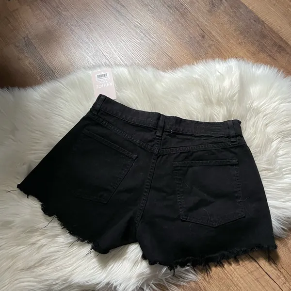 REVICE Malibu Cuff Black Shorts - Image 5