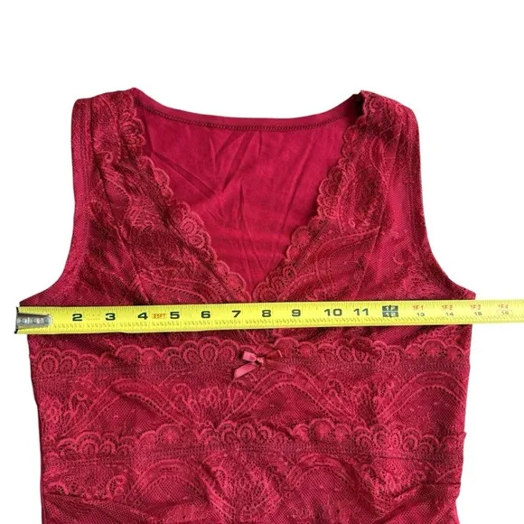 Cider Women's‎ Size S Lace Tank Top Burgundy Red Plunge Neck Y2K Euro Crop - Image 7
