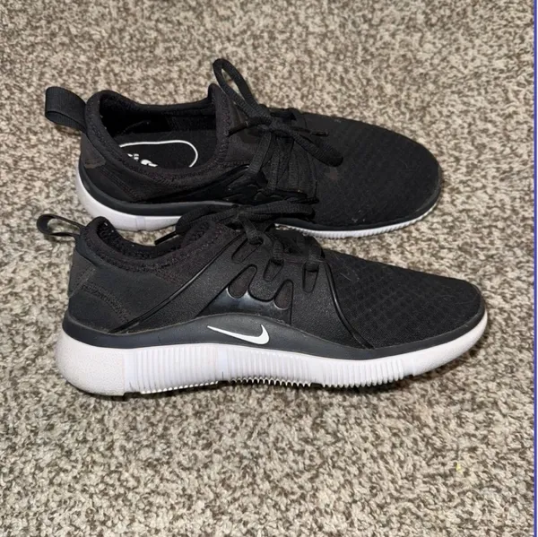 Women’s Nike Sneakers - Image 9
