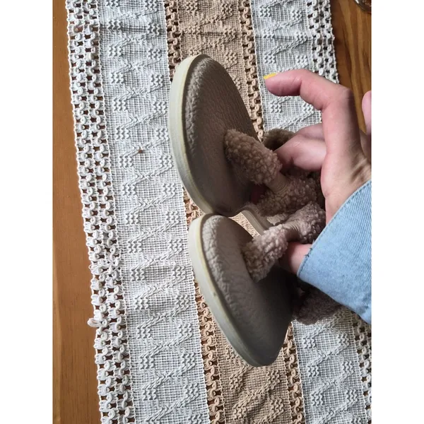 Sanuk Women's Tan and Brown Boots - Image 5