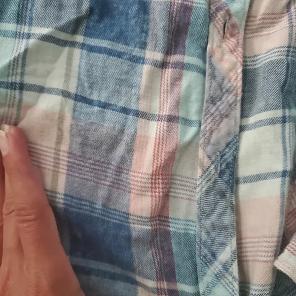 Flannel shirt by Gap size xs in blue white and pink colors. - Image 2