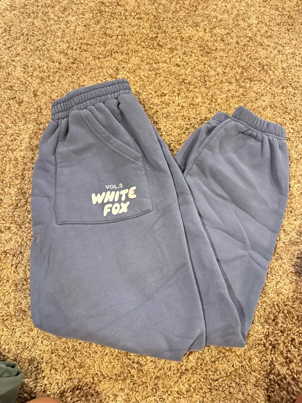 White Fox Boutique sweatpants  - Image 3