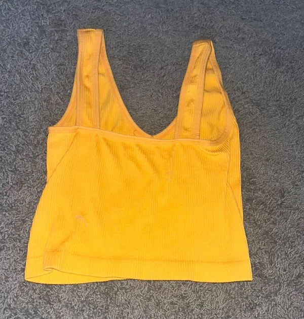 crop top Yellow - Image 3
