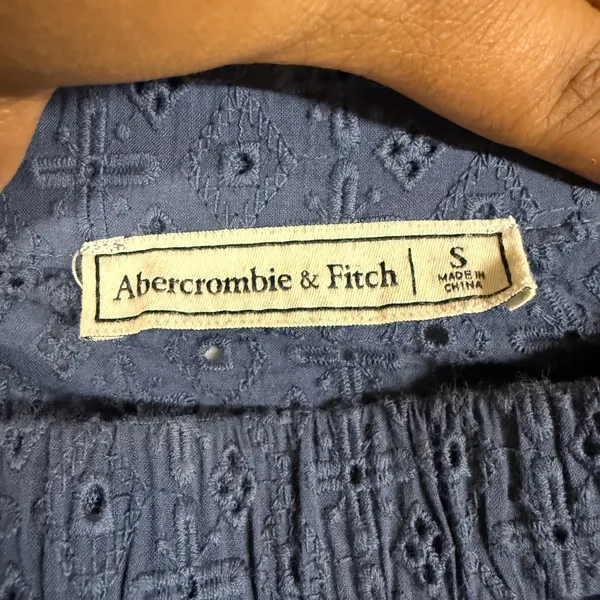 Abercrombie & Fitch S Navy Blue Eyelet Off Shoulder Crop Top Bow Tie Sleeve Boho - Image 3