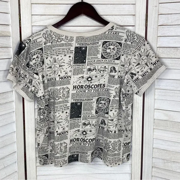 Vibe N Astrology Horoscope Crop Tee Shirt‎ Cream Black Medium - Image 7