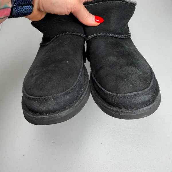 UGG 7 Melrose Ankle Boots 1103807 Black Suede Sheepskin Lined Cozy Winter Warm - Image 7