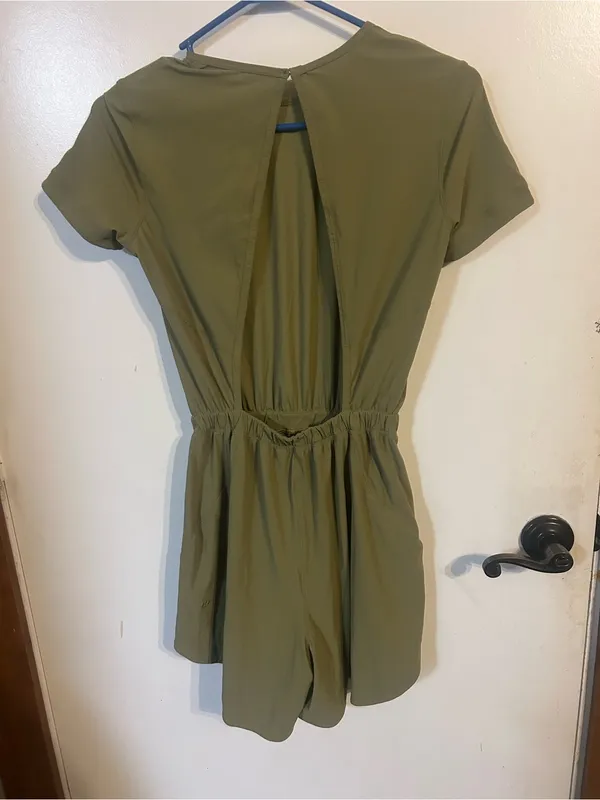 Lululemon Lightweight High-Neck Romper - Image 6